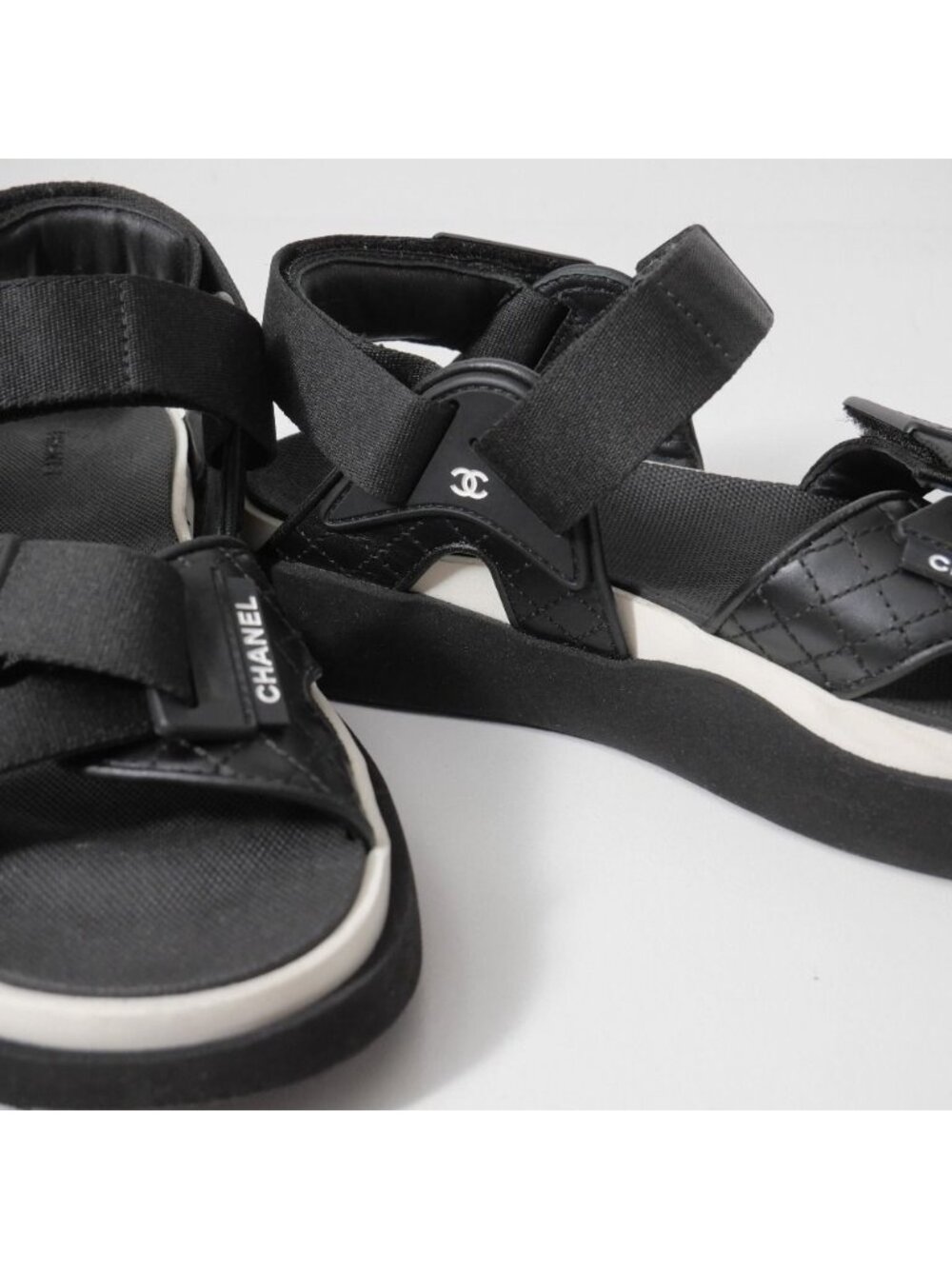 ★SOLD★ Chanel Sandals 36 CC Logo Quilted Sports Shoes - Picture 6 of 10